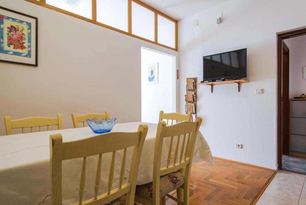 Apartment Sandra Pula Exterior photo